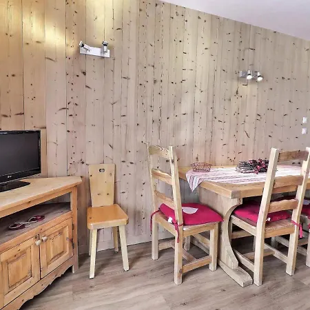 Apartment 2 Pieces De Charme, Exposition Sud, Sur Les Pistes - Fr-1-182-51 Meribel